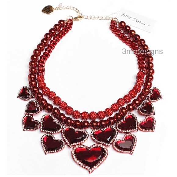 NWT Betsey Johnson 💋LOVE SPELL Red Tone Glass Crystals/ Metallic Beads Necklace - Picture 2 of 6